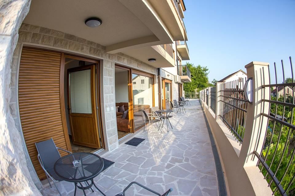 Апартаменты Porto Apartmani Тиват