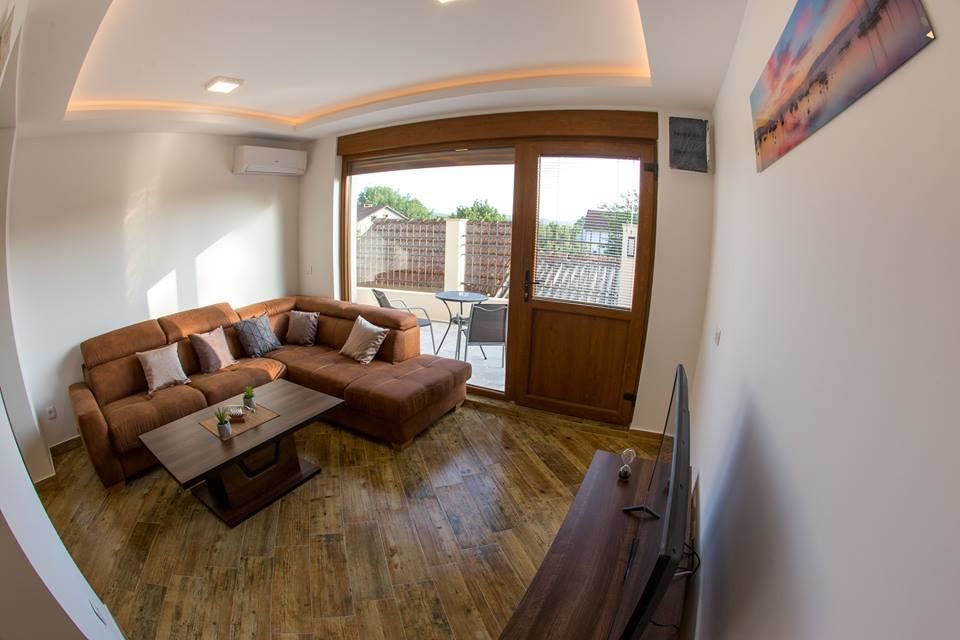 Апартаменты Porto Apartmani Тиват