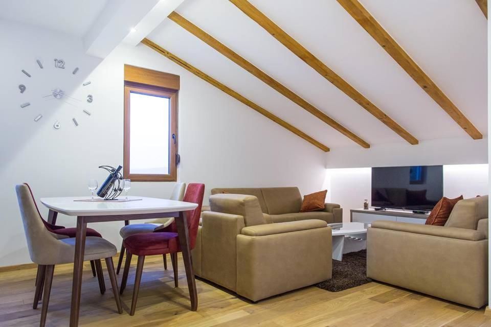 Апартаменты Porto Apartmani Тиват