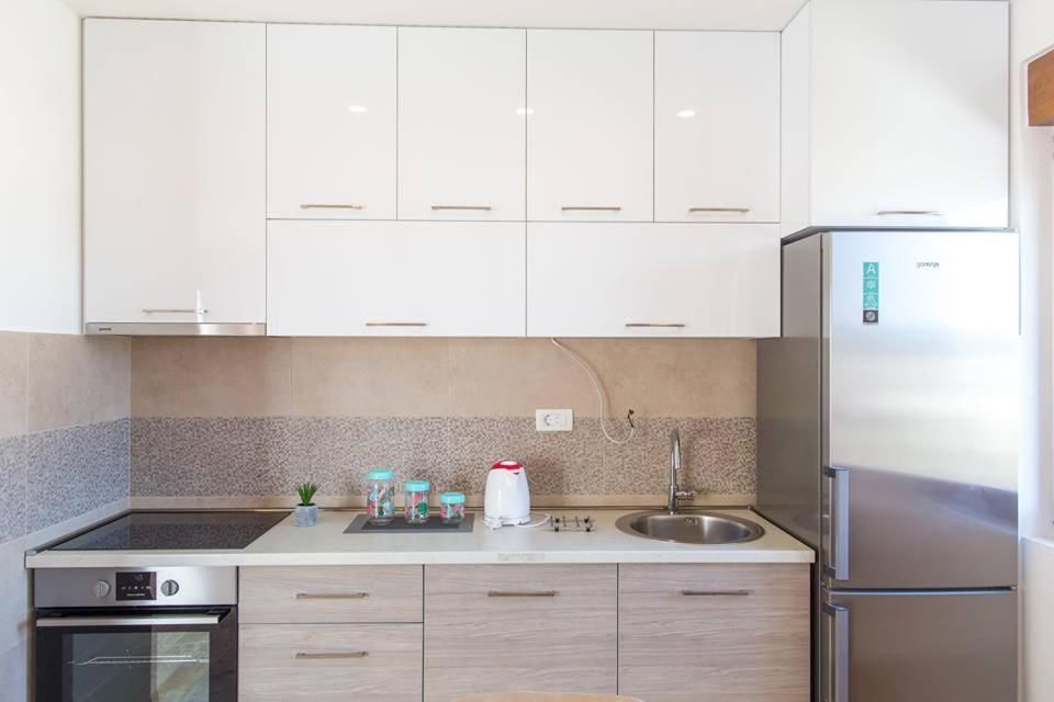 Апартаменты Porto Apartmani Тиват