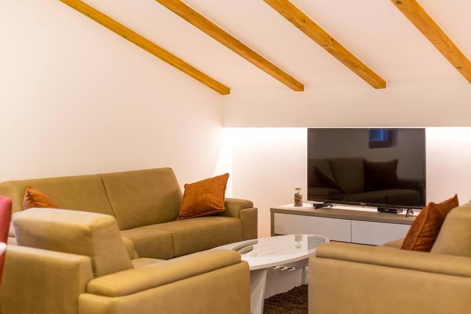 Апартаменты Porto Apartmani Тиват