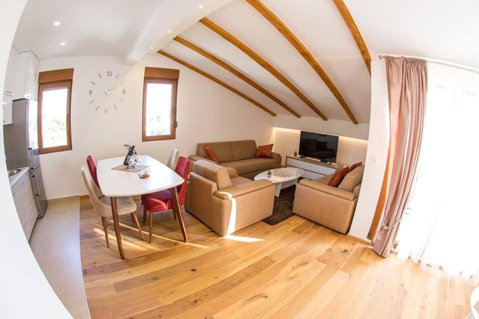 Апартаменты Porto Apartmani Тиват