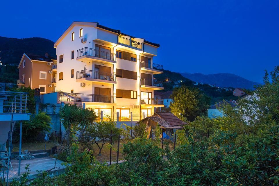 Апартаменты Porto Apartmani Тиват-10