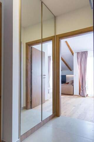 Апартаменты Porto Apartmani Тиват Апартаменты с видом на море-24